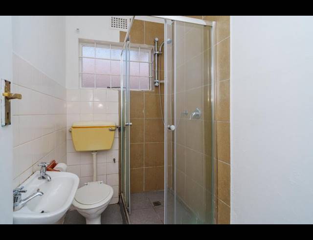 2 BEDROOM APARTMENT FOR SALE IN KENILWORTH